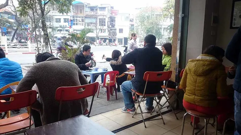 Bún mọc cổng sắt