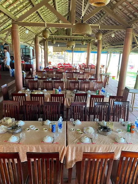 HƠN Seafood Restaurant Hội An