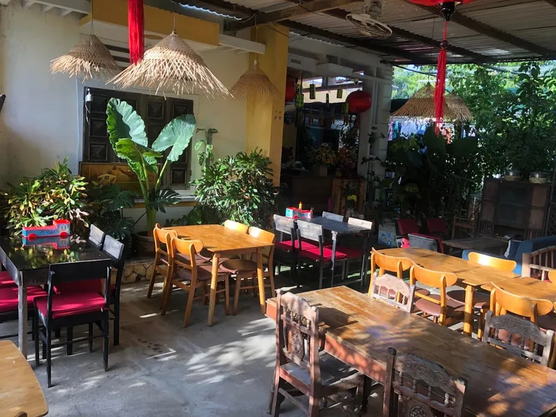 Nhà Hàng - Bar Vina Ngon