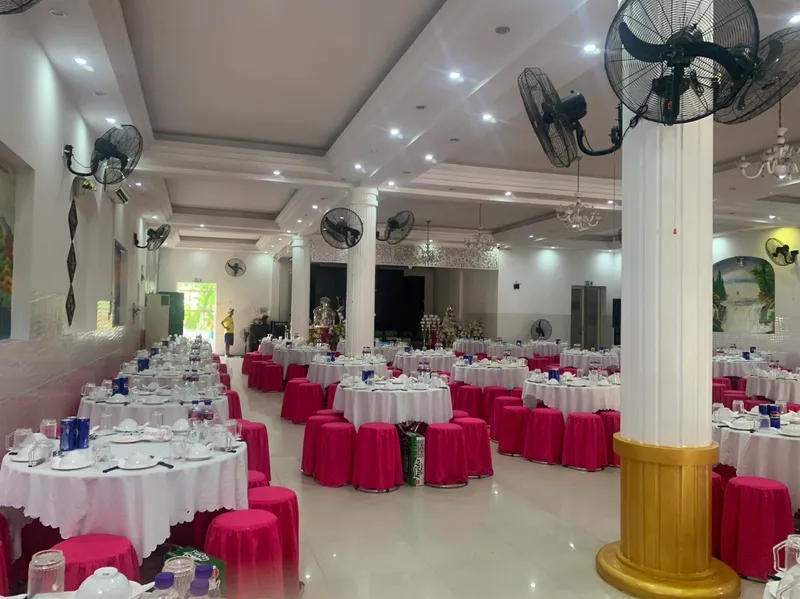 Nhà Hàng Tiệc Cưới Hạnh Nguyên