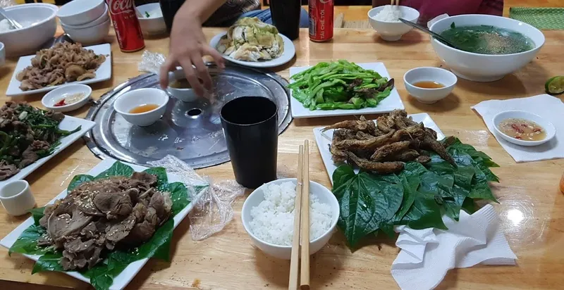 Nhà Hàng Tường Vy