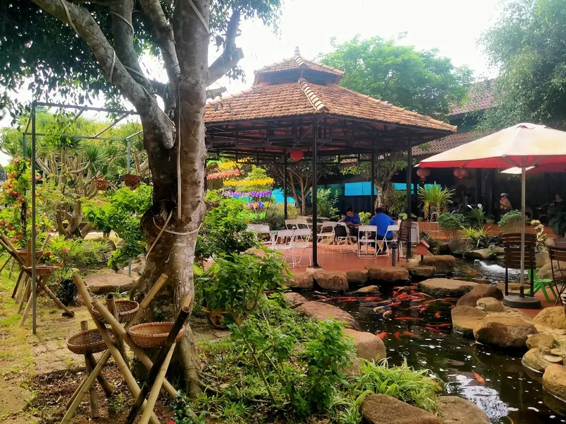 Cafe Sách KơNia