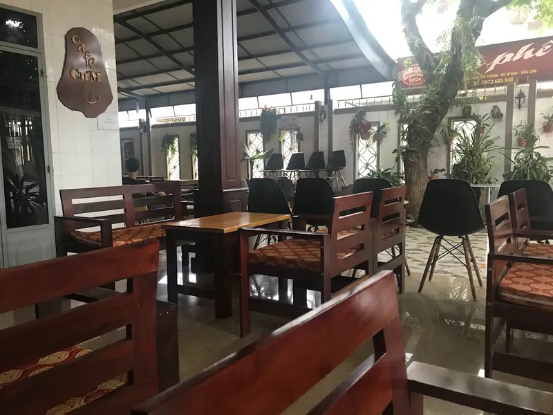 Cà phê CưM