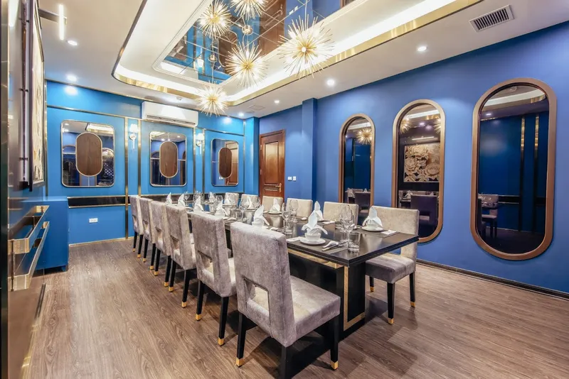 Chinh Thuỷ SeaFood Restaurant - Nhà Hàng Hải Sản Hà Nội