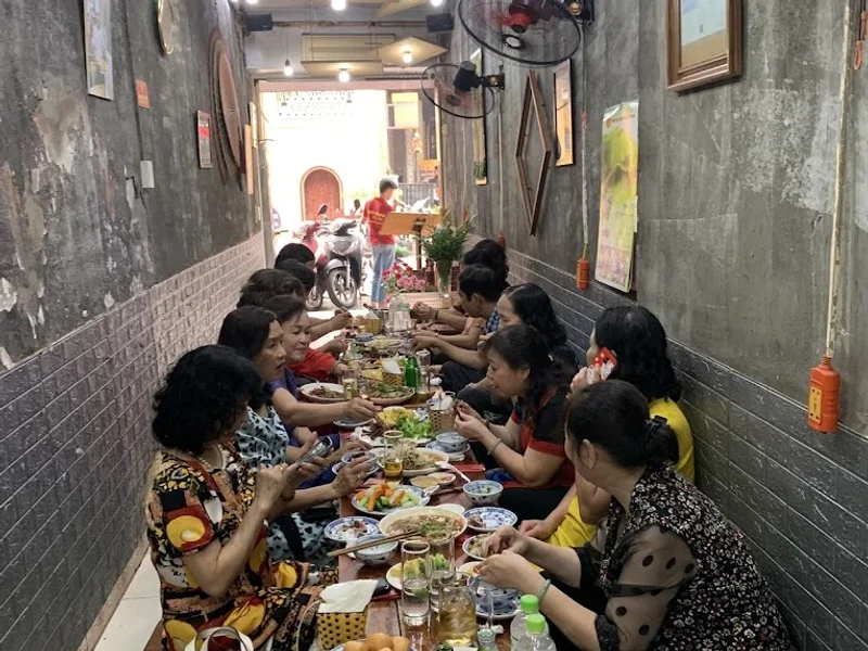 Quán Ngon Phố Cổ