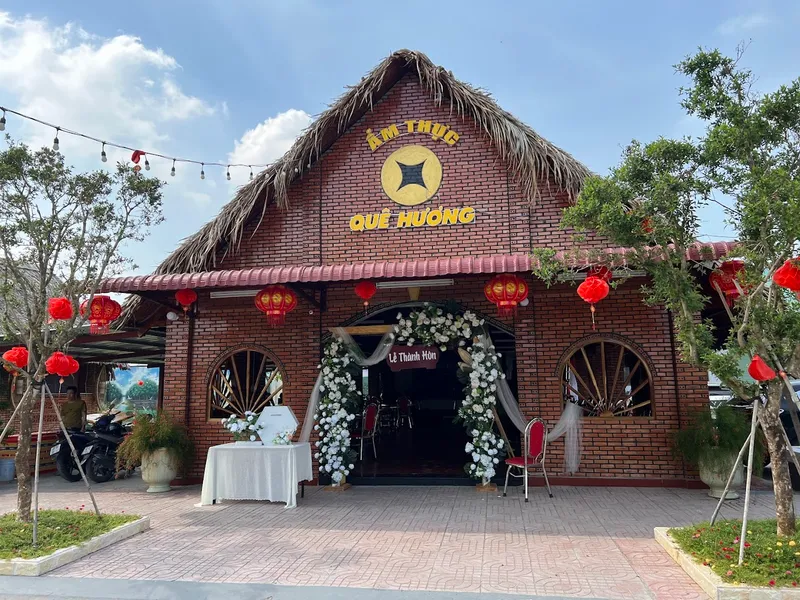 Nhà Hàng Ẩm Thực Quê Hương