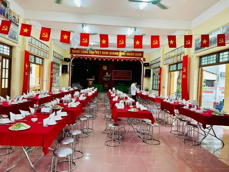 Nhà hàng Hoa Lâm