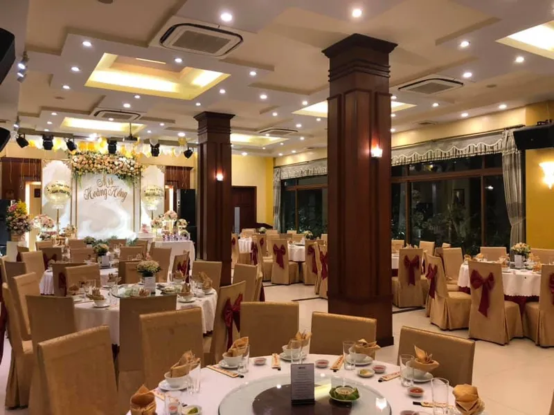 Nhà hàng Ngói Đỏ