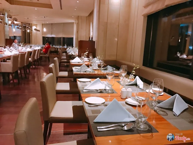 La Brasserie Restaurant