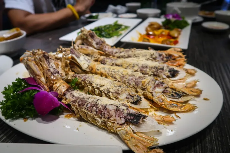 Nhà Hàng Hải Sản Phố