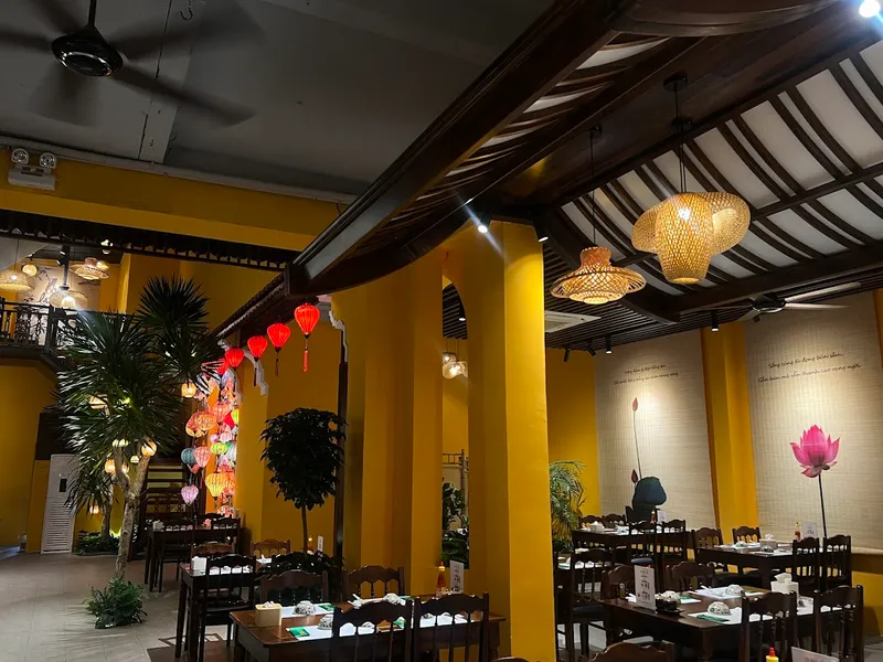 Nhà hàng Nhà Gỗ Việt Đà Nẵng