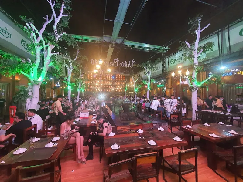 Vườn Bia Hà Nội