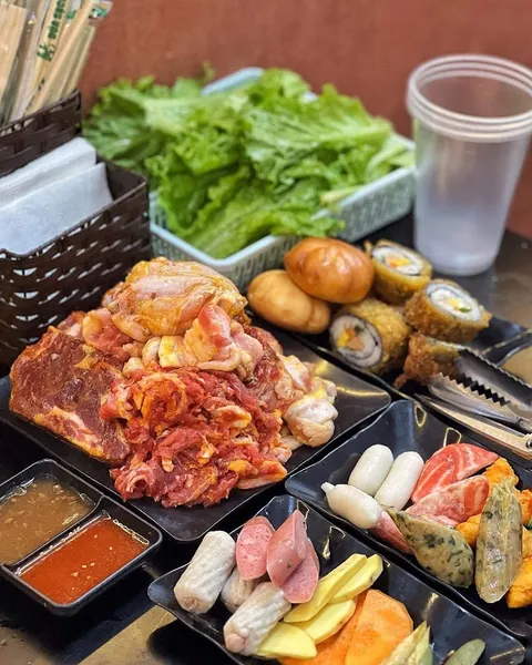 Mr Mlem 3 Buffet Bò Nầm Nướng