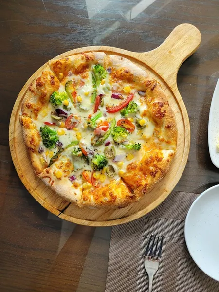 Nha Hang. Hoa Mai - Pizza IL Forno