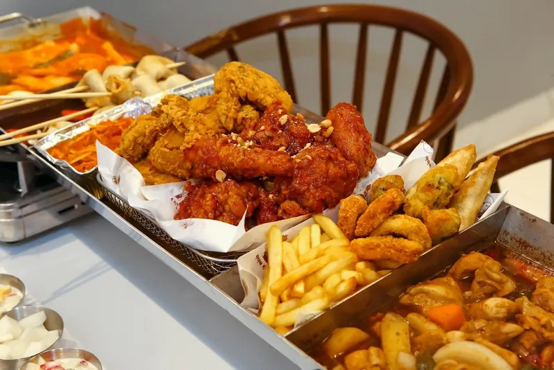 I AM CHICKEN (아이엠치킨)