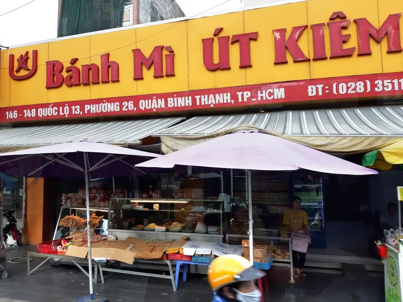 Lò Bánh Mì Út Kiêm