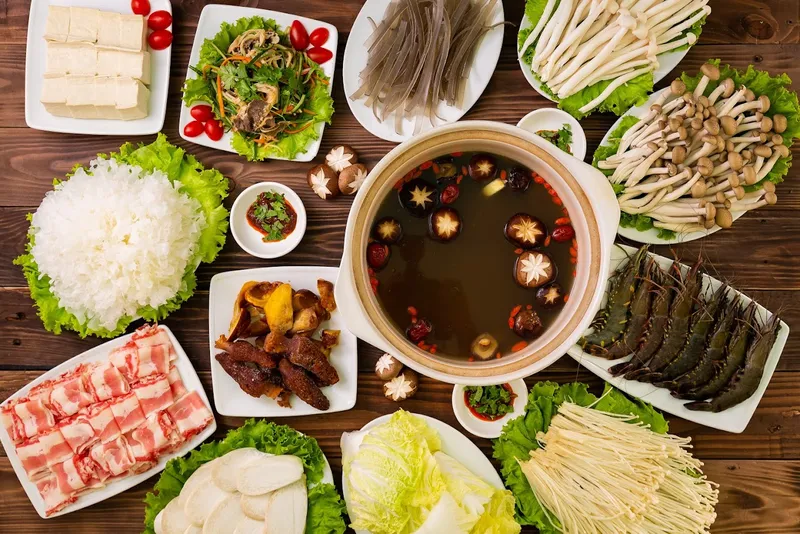 Lẩu Nấm Gia Khánh Thanh Xuân (ザーカインきのこ鍋)