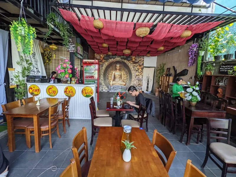Nhà hàng chay Hoa Sen