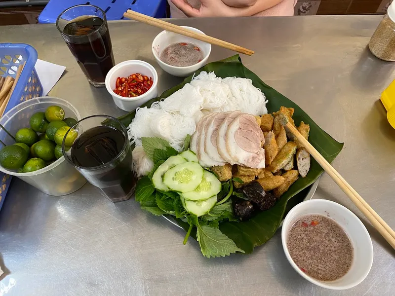 Bún đậu Nhà Hầm