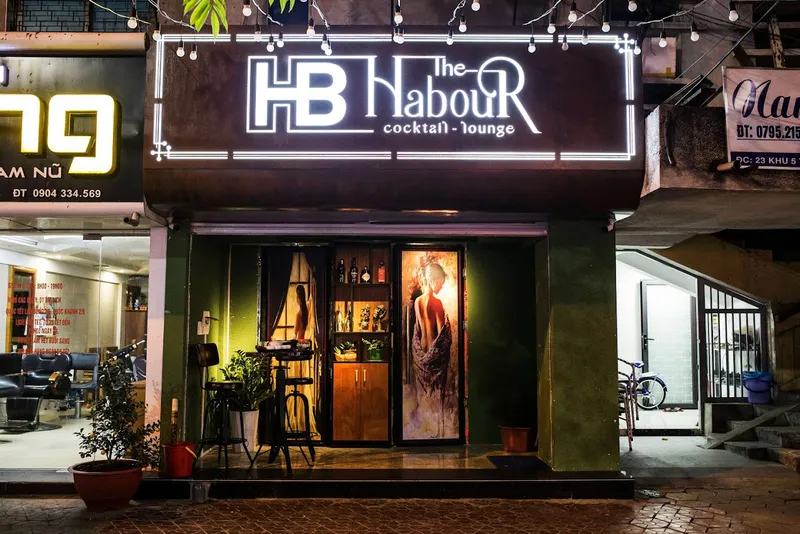 The Habour Cocktail-Lounge