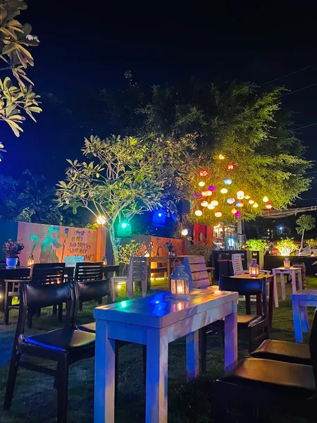 Luna Bar