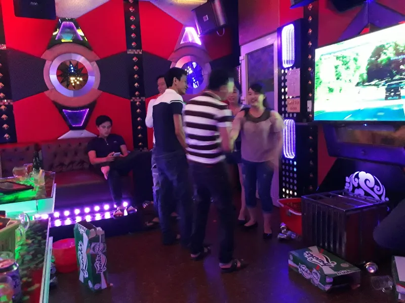 Quán Karaoke Toàn Ny