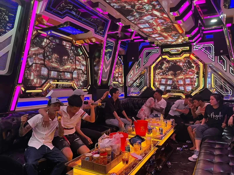 Karaoke Jet Club 1
