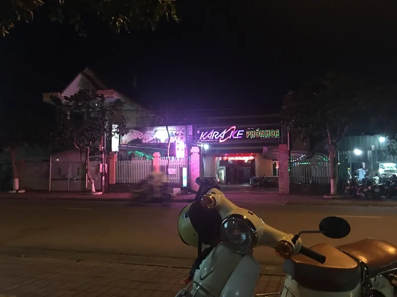 Karaoke Phồn Hoa