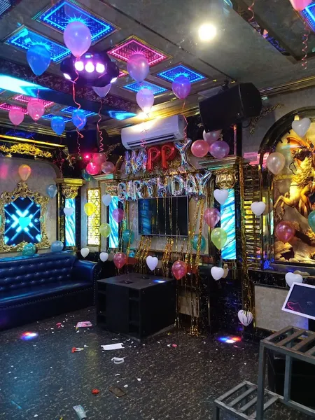 KARAOKE VENUS