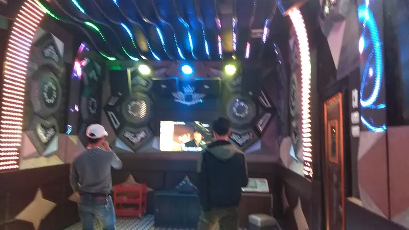 KARAOKE HỒNG GIA QUÁN