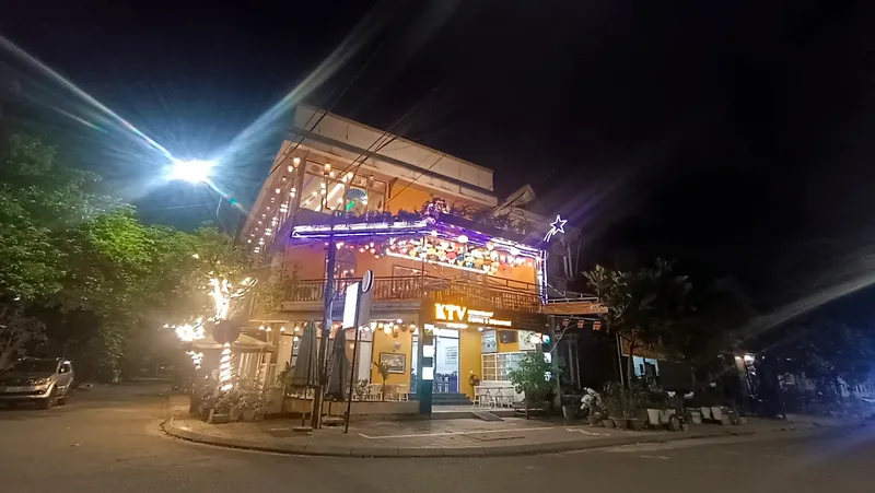 Nhà hàng KTV
