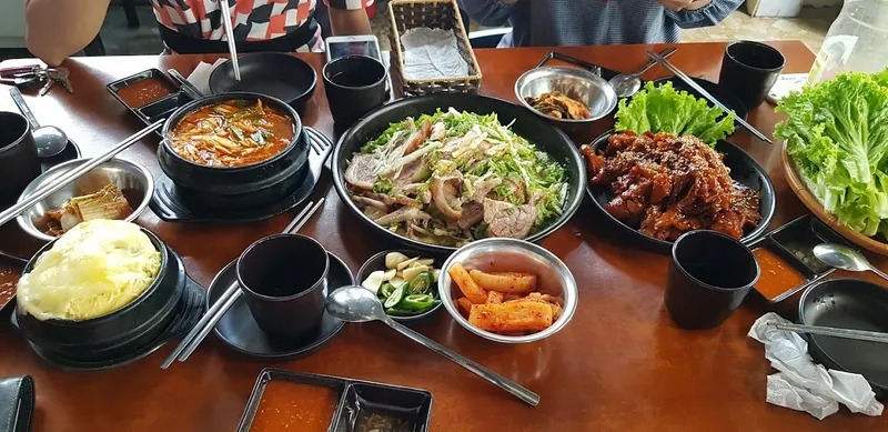 Nhà Hàng Chân Giò Yeol Kwang 열광