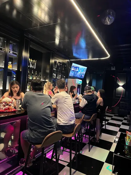 Mystery Bar & Lounge 2
