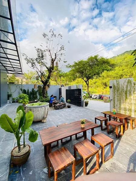 Son Tra Retreat - Garden Lounge & Eatery