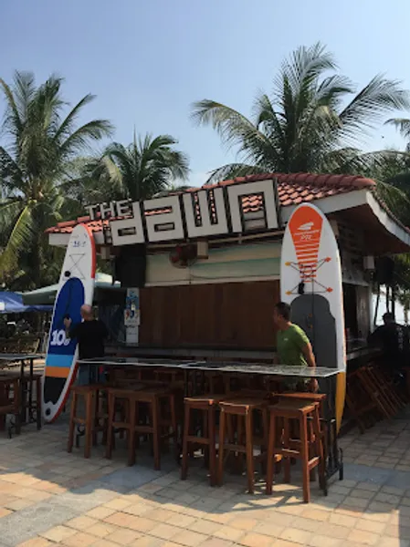 The Dawn Beach bar