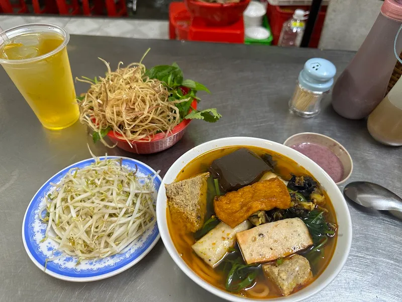 Mai Quán Bún riêu - Canh Bún