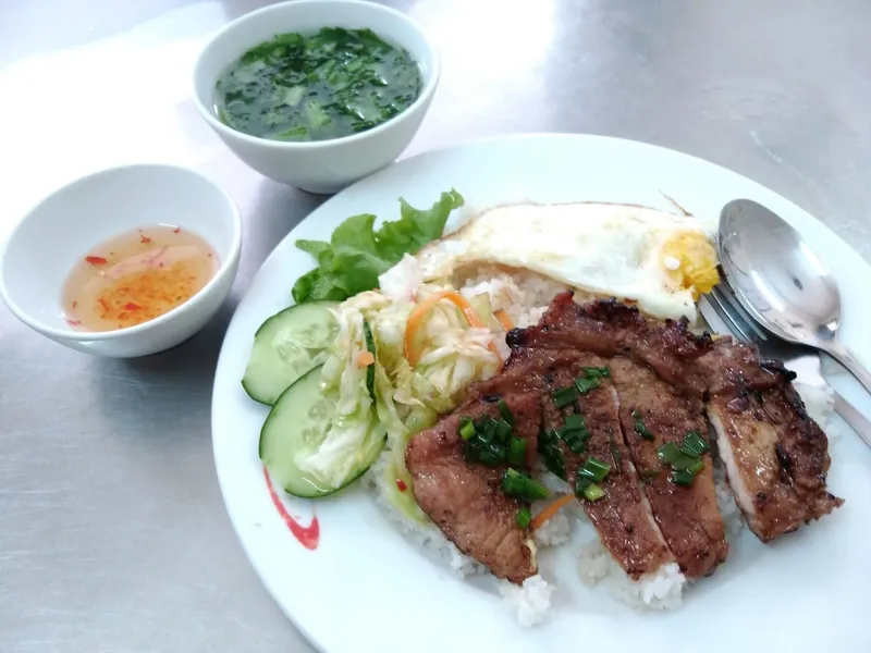 Cơm tấm Bà Lang