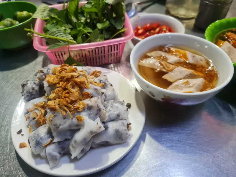 Quán Bánh Cuốn Nóng Gia Truyền 50 Đội Cấn