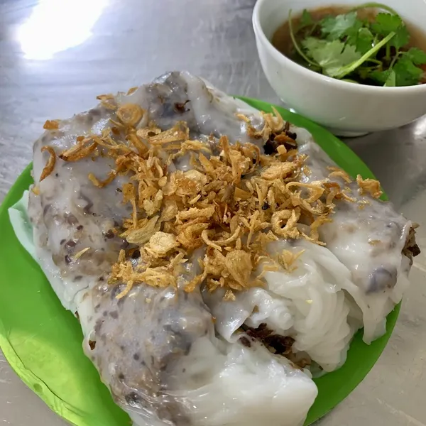 Bánh cuốn nóng Thuỵ khuê