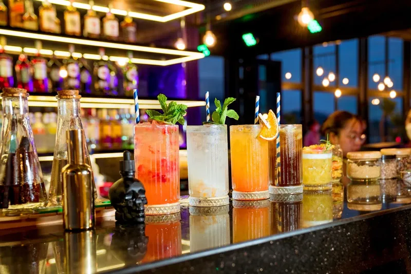 Sky 21 Bar