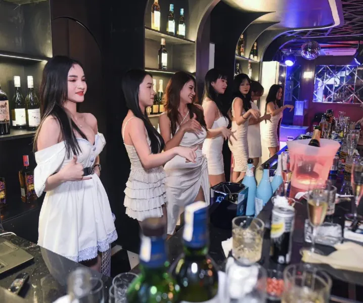 GINZA Bar & Lounge