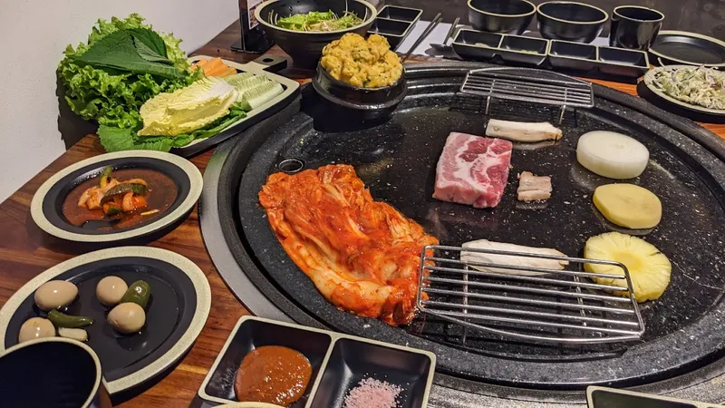 APGGUJUNG(압꾸정) BBQ Restaurant