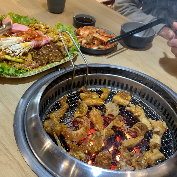 Quán Bống Thượng Đỉnh Nướng Cơ Sở 2