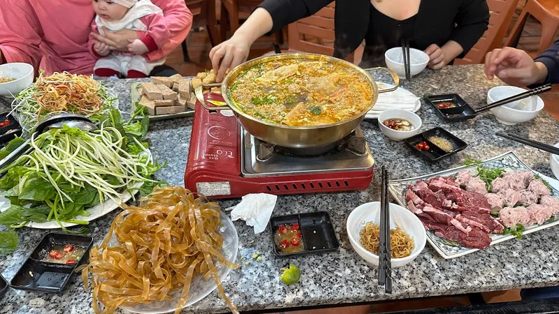 Nhà hàng Lẩu cua đồng