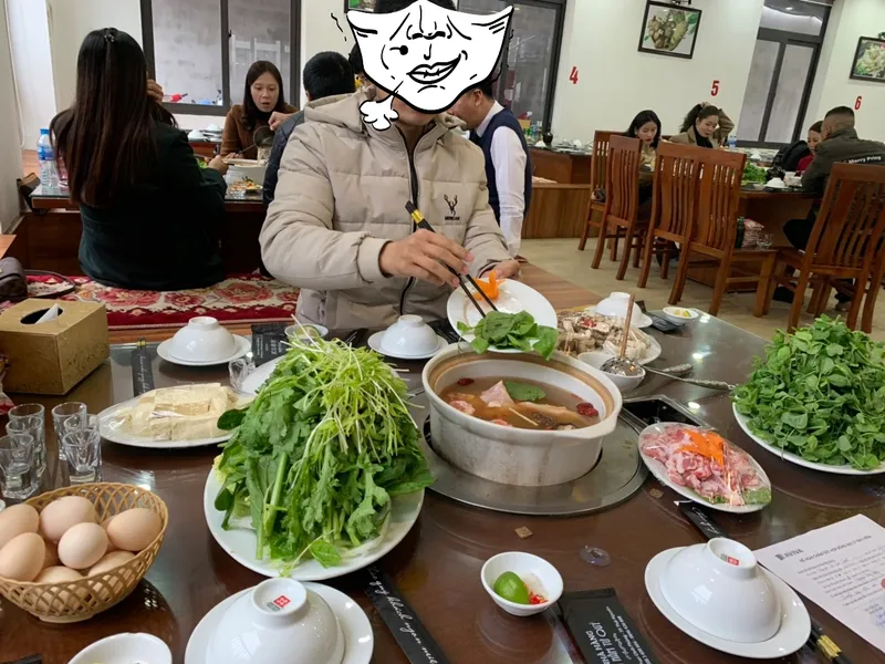 Lẩu nấm Tứ Quý