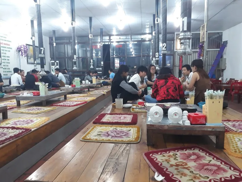 Lẩu & nướng Toản Hiền
