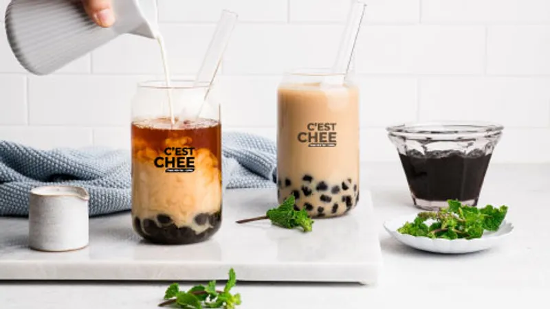 C'EST CHEE organic nut milk & milk tea