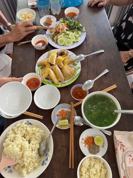 Cơm Gà - Sườn 37