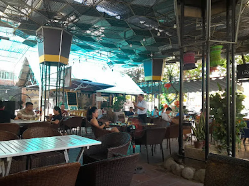 Cafe Ngẫu Nhiên