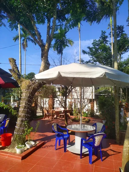 Cỏ Cafe - Cafe sân vườn & hồ bơi